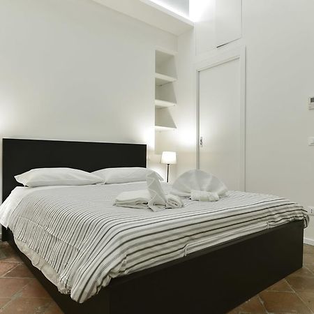 Campo De' Fiori Brand New Apartment Rome Bagian luar foto